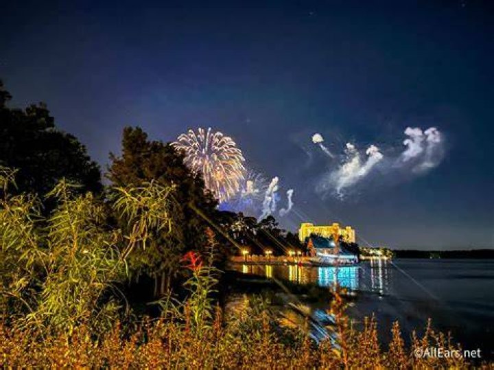 Can you see fireworks from Wilderness Lodge Cabins?